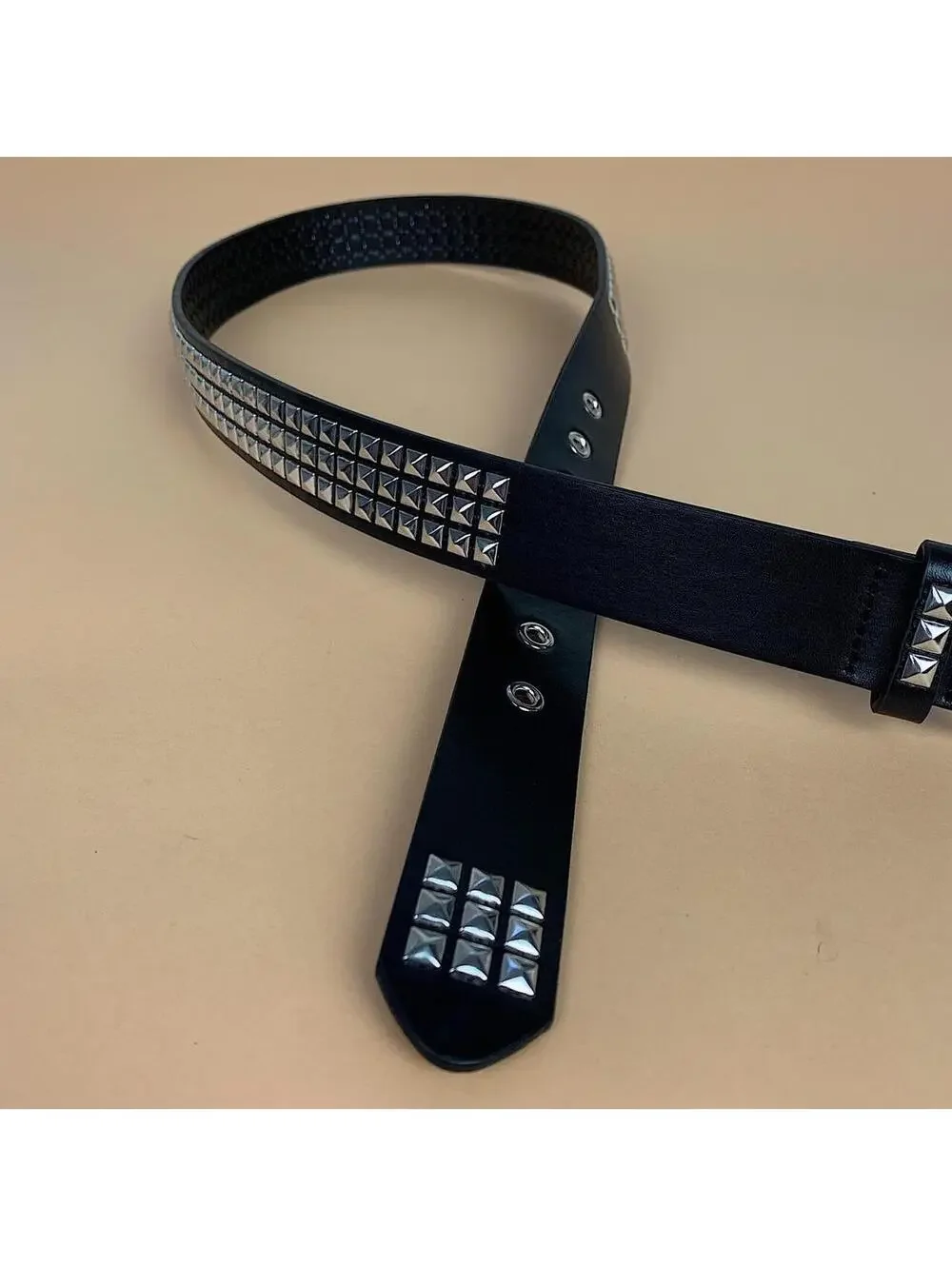 Vintage y2k 2000s Punk Style Diamond Studded black essential belt. Fits a 30-36